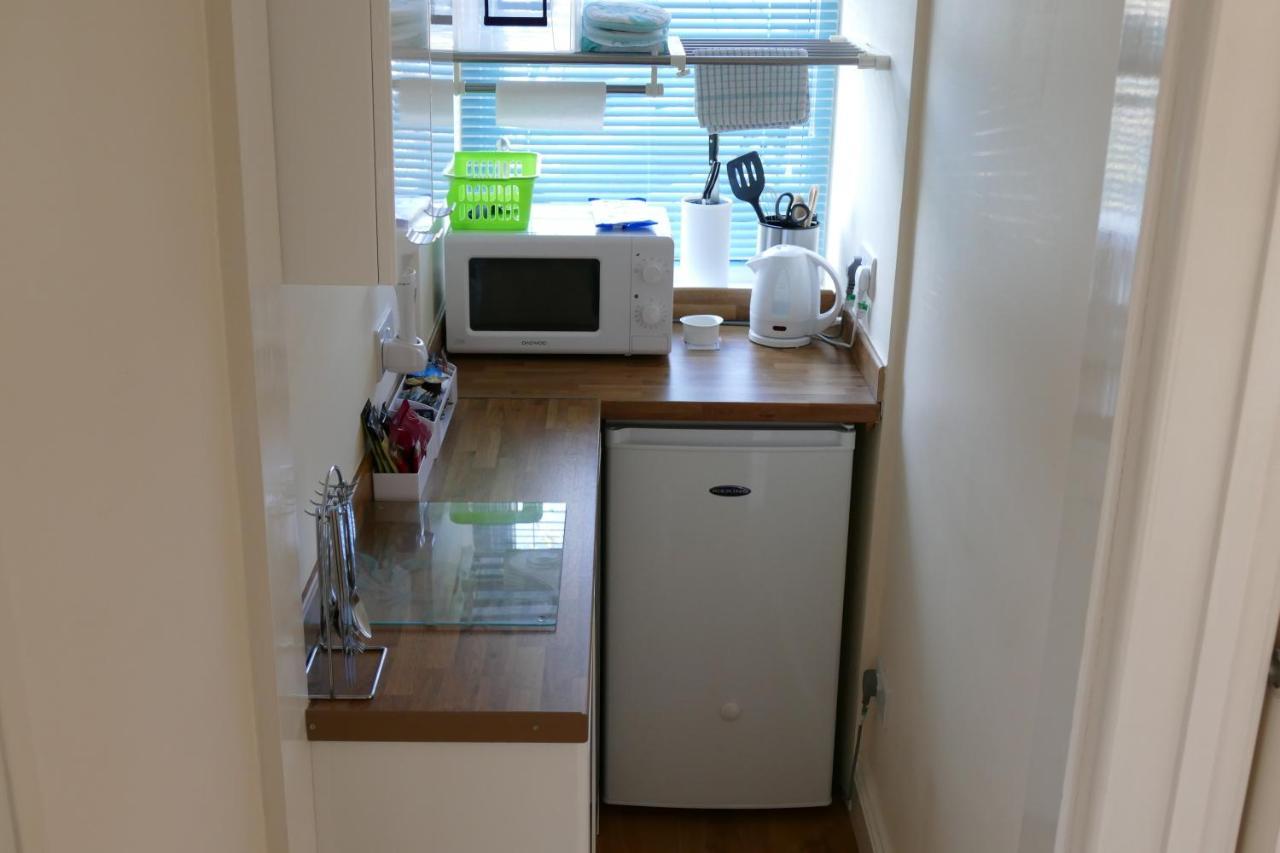 Magnolia Self Contained Suites Coalpit Heath Eksteriør bilde