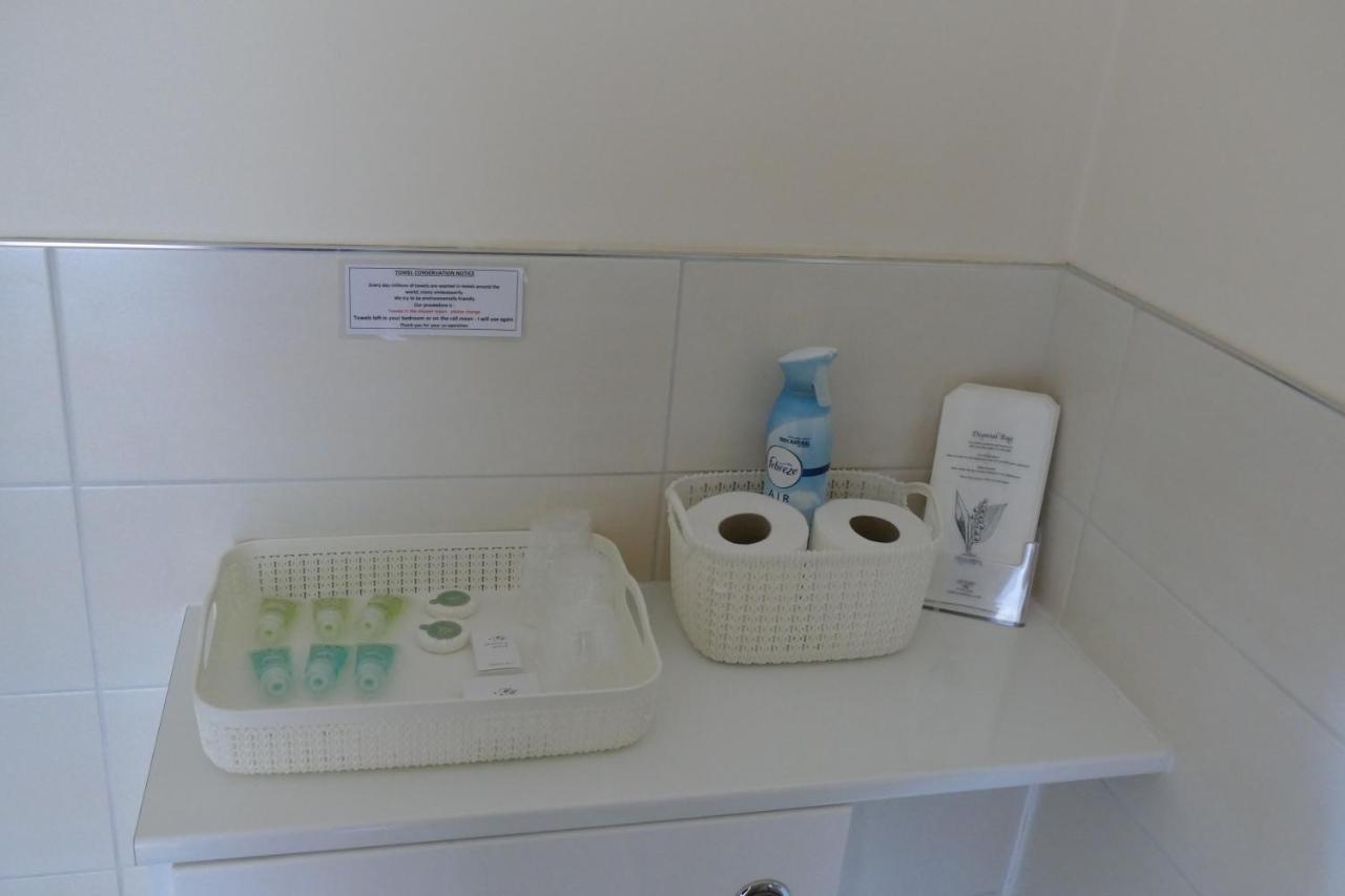 Magnolia Self Contained Suites Coalpit Heath Eksteriør bilde